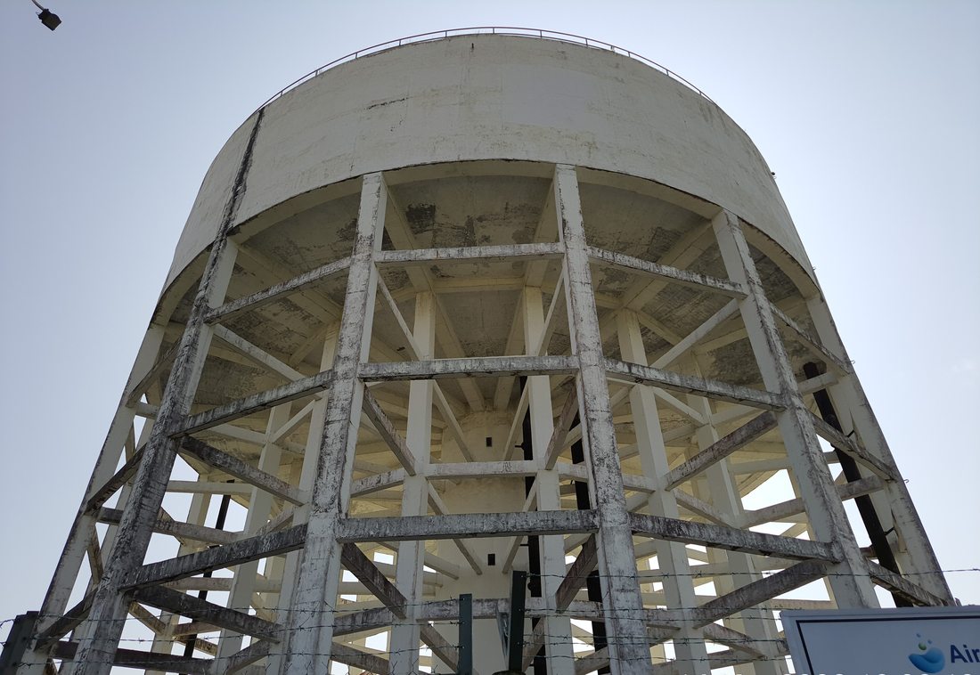 Elevated water tank structure